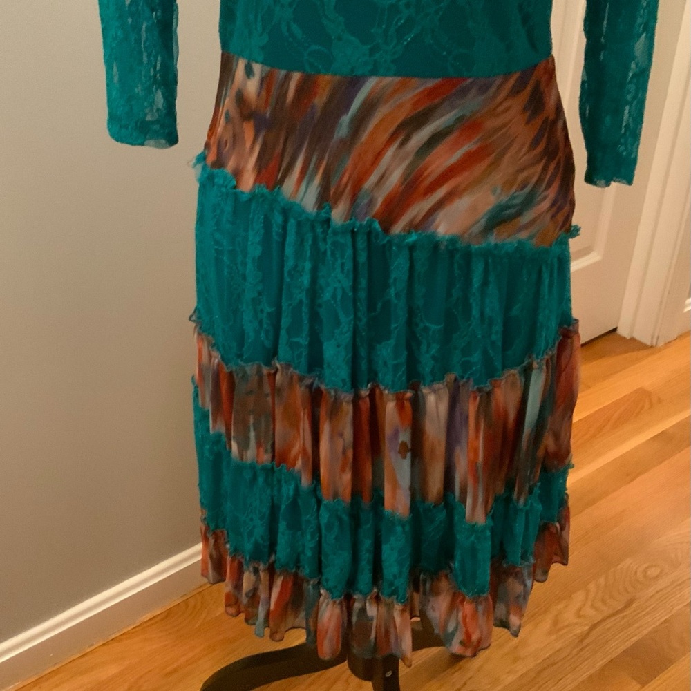 BRAND NEW Lovely aqua dress, long sleeves with multicolored skirt section.M - Picture 4 of 10